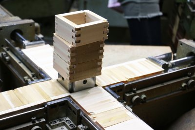 2023.2.3 岐阜新聞「工場探検隊」にて紹介いただきました | メディア掲載実績